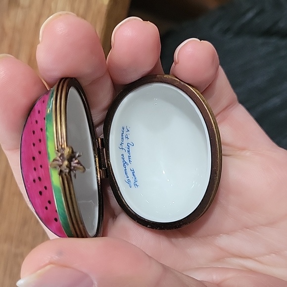 LIMOGES Antique pill box watermelon porcelain French hand painted fruit pill box - Picture 7 of 9